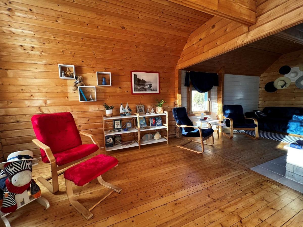 Merejussi Puhkemajad Parna Exteriör bild