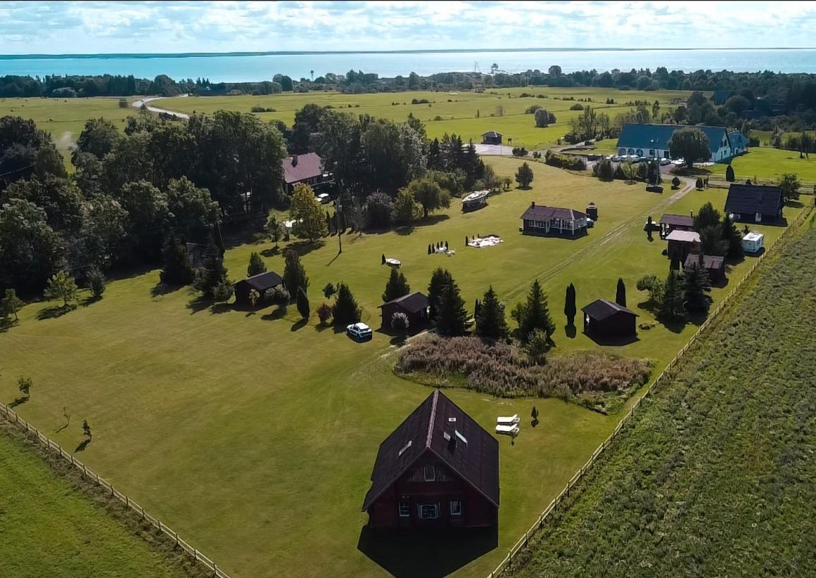 Merejussi Puhkemajad Parna Exteriör bild